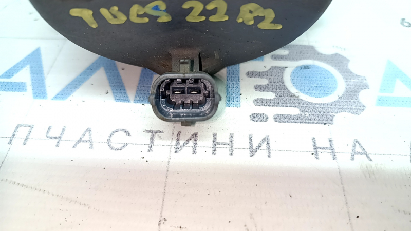 Rear left hub Hyundai Tucson 22-26 FWD with Park Assist
