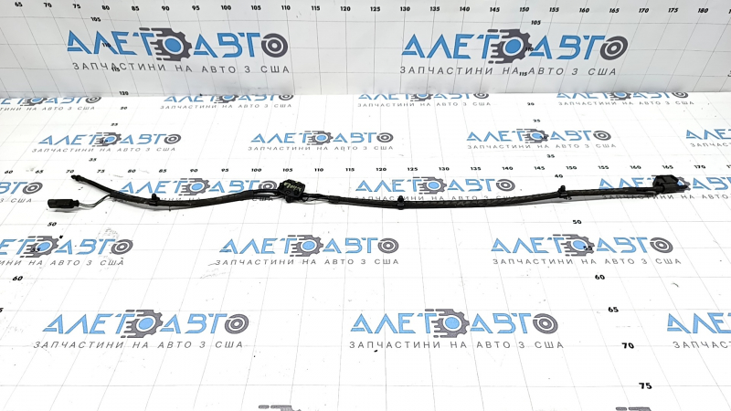 BMW 3 F30 12-18 heated windshield wiper nozzles with broken mounts