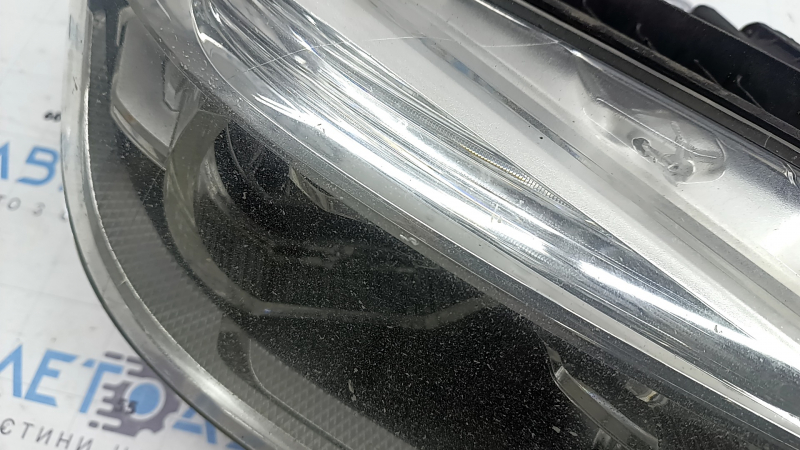 BMW 3 F30 16-18 LED front right headlight assembly, chipped, needs polishing
