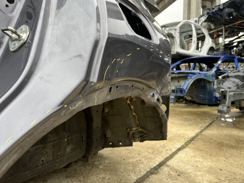Honda CRV 20-22 hybrid rear left quarter wing on the body, graphite, dented, bumps