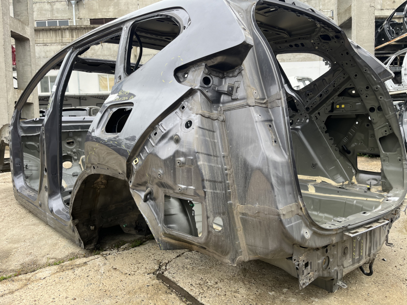 Honda CRV 20-22 hybrid rear left quarter wing on the body, graphite, dented, bumps