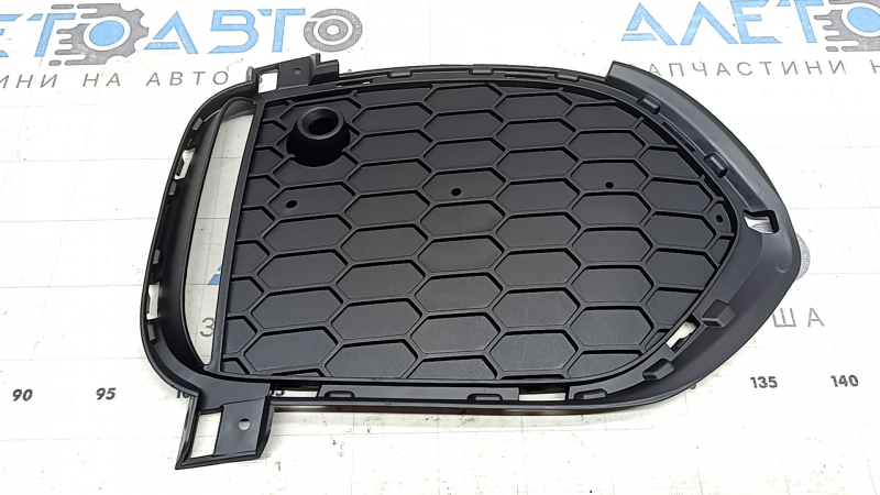 BMW X5 F15 14-18 Right Front Bumper Grille (Without m model, with m pack, closed)