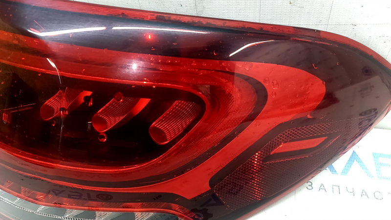 Mercedes GLC 20-22 LED right outer fender light, scratches, water damage