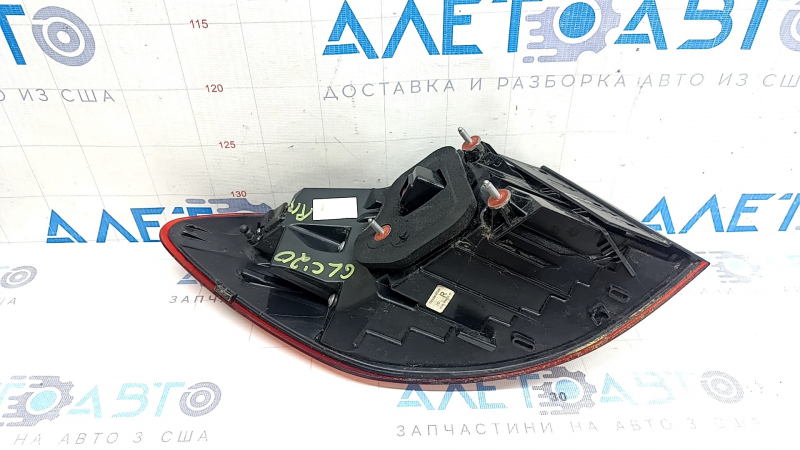 Mercedes GLC 20-22 LED right outer fender light, scratches, water damage