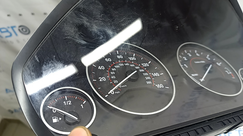 Instrument cluster BMW 3 F30 12-18 2.0 PHEV, without projection 236k, scratches