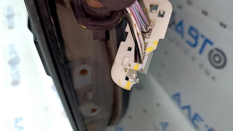Rear right door assembly for Toyota Prius 50 16-18 black 218, scratches, dents, broken connector