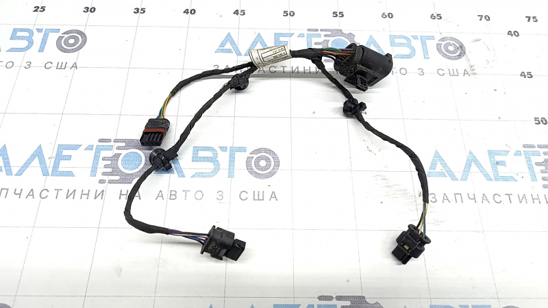 Wiring for the BMW 3 F30 17-18 PHEV charging port lock