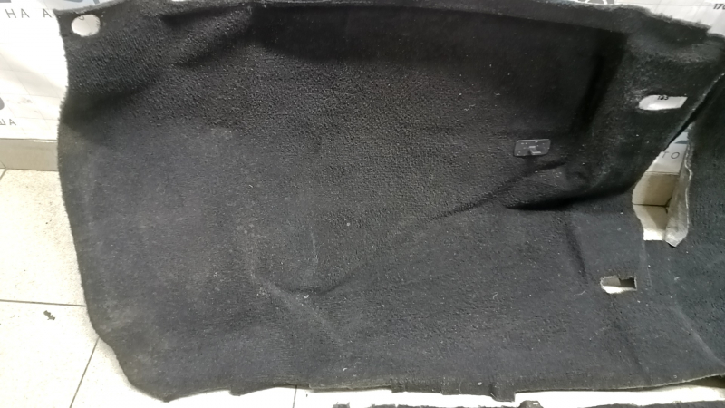 Hyundai Tucson 22-26 black floor covering, ready to clean