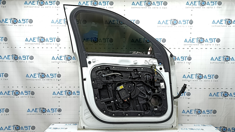 Volvo XC90 16-26 keyless front left door assembly, white 707, under camera, bumps, dent, markings on glass