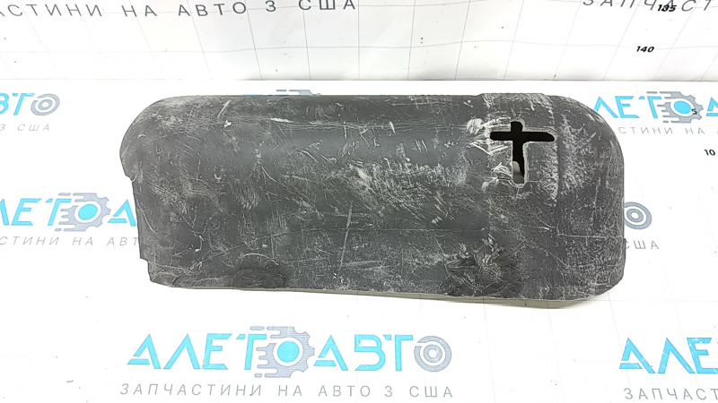 The sound insulation of the left air suspension receiver of a Volvo XC90 16-26 is worn out.