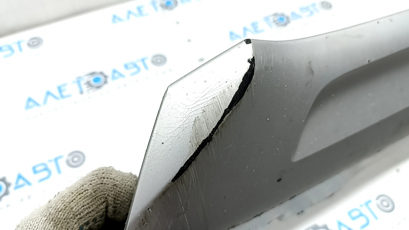 Volvo XC90 16-19 front bumper lip cover scratches, dents, cracks