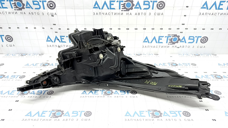 Left front headlight for Toyota Prius 50 16-18 LED, needs polishing, scratches, broken mount