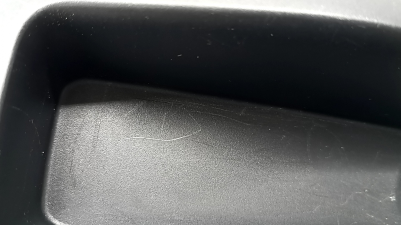 Volvo XC90 16-26 black, scratched, 3rd row center front seat trim