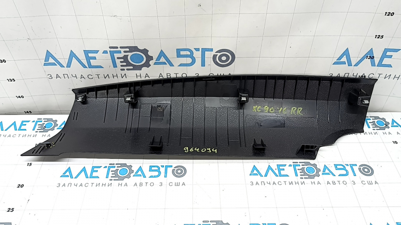 Volvo XC90 16-26 black lower right rear pillar trim, broken mount, scratches