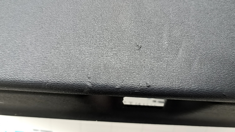 Black front left door panel for Volvo XC90 16-22, armrest and insert in black nappa leather, grey stitching, Bowers and Wilkins, with handle, scratches, dented, broken fastening