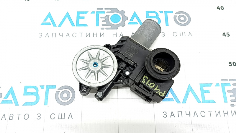 Rear left window lift motor for Toyota Prius V 12-17