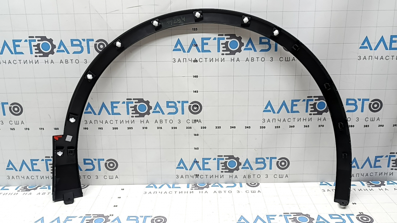 Front left fender arch trim for VW Tiguan 22-24: structure, tear, scratches