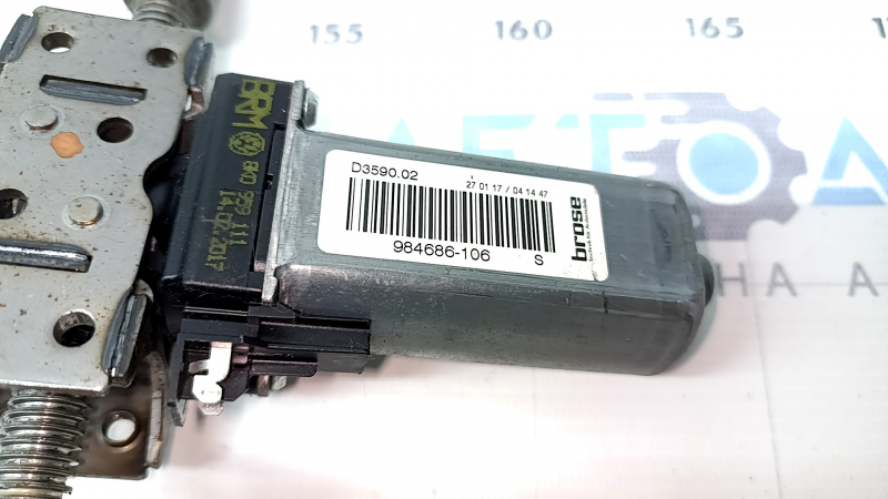 Driver's seat lift motor for Porsche Macan 15-18 without frame