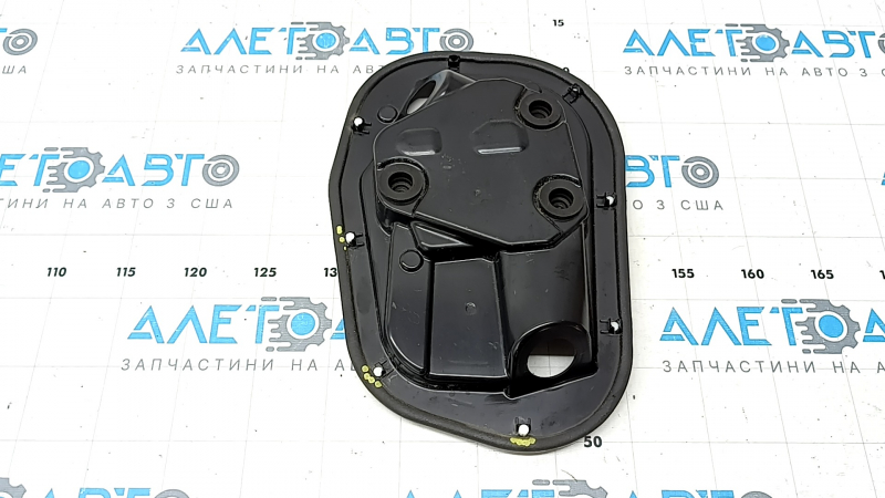 The inner rear right door panel of an Audi A6 C8 19-25 under the door closer, the fasteners are broken