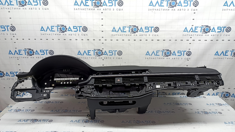 Audi A4 B9 17-25 black dashboard with AIRBAG, no projection, Bang and Olufsen, with deflector