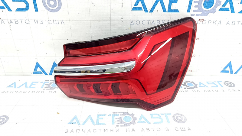 Audi A6 C8 19-24 right outer fender light, animated, with chrome molding, worn, bumper