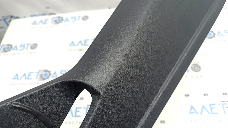 Right side passenger seat trim for VW Jetta 19-25, black, for manual control, worn