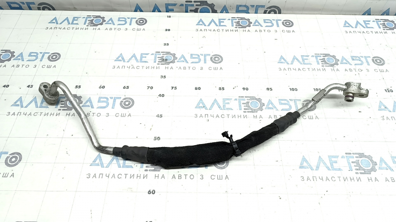 Air conditioning tube condenser-compressor second Porsche Macan 17-18 2.0T