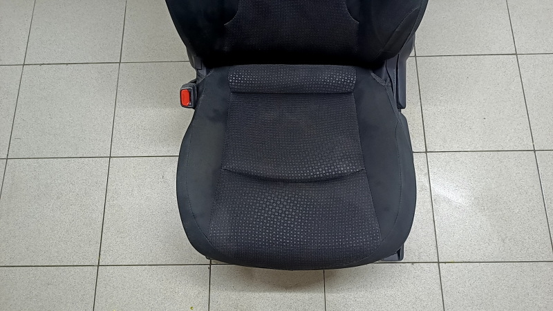 Driver's seat for Toyota Prius 50 19-22 without airbag, fabric, black, mechanical, heated