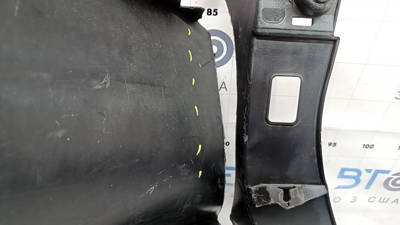 Bare rear bumper for Toyota Venza 21-24 with parking sensors, Limited, XLE, graphite, scratches, broken fasteners, cracked
