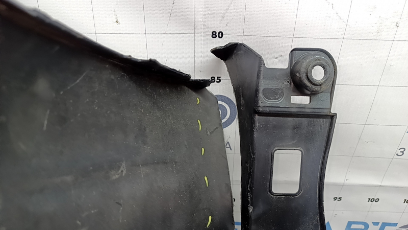 Bare rear bumper for Toyota Venza 21-24 with parking sensors, Limited, XLE, graphite, scratches, broken fasteners, cracked
