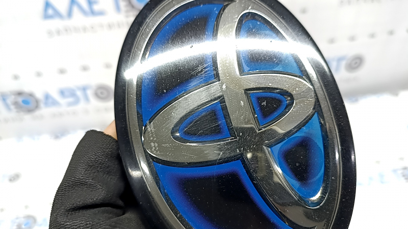 Front grille emblem for Toyota Venza 21-24, radar proof, scratches, chips, air
