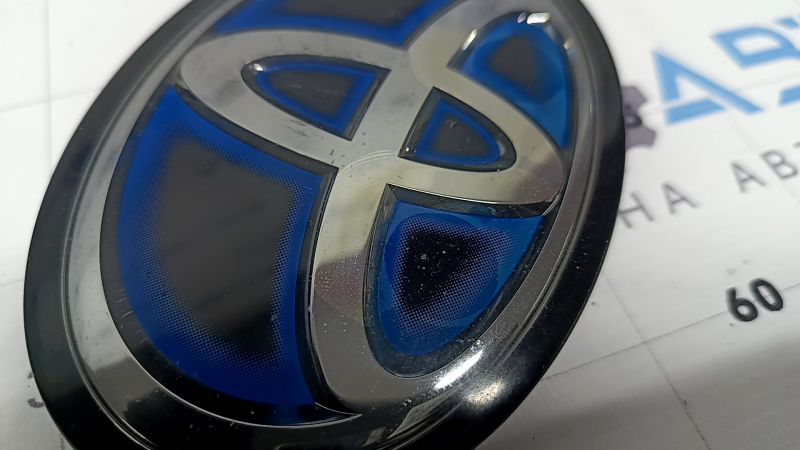 Front grille emblem for Toyota Venza 21-24, radar proof, scratches, chips, air