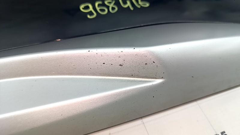 Lower rear left door trim for Audi Q5 80A 21-24 scratches