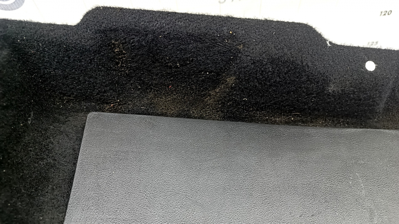 Right arch trim for Mazda 3 19-22 4d, black, Japan built, dry cleanable, scratches on plastic