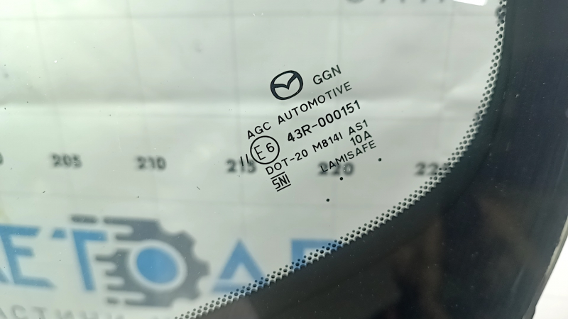 Mazda 3 19-23 windshield with camera and rain sensor, Japan built, air vents along the edge, chips, scratches