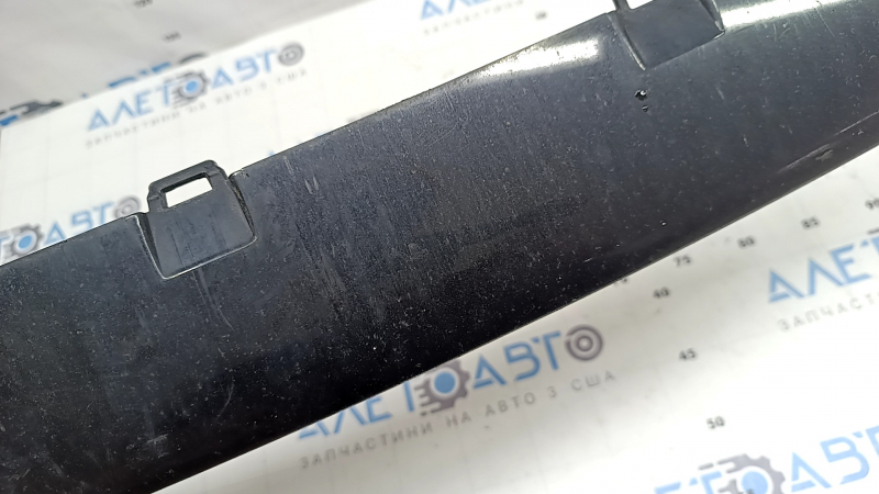Lower front bumper trim for BMW 3 Series G20 19-22, gloss black, scratches, chips