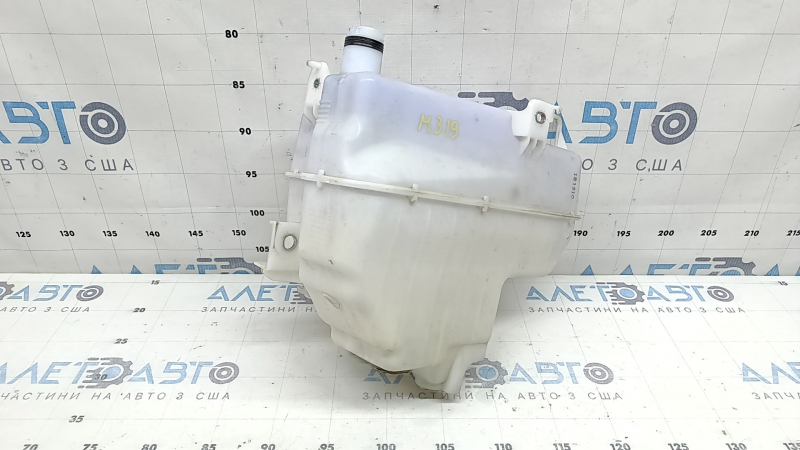 Mazda 3 19-26 washer reservoir with sensor, Japan-built, with sensor, without filler neck and motors