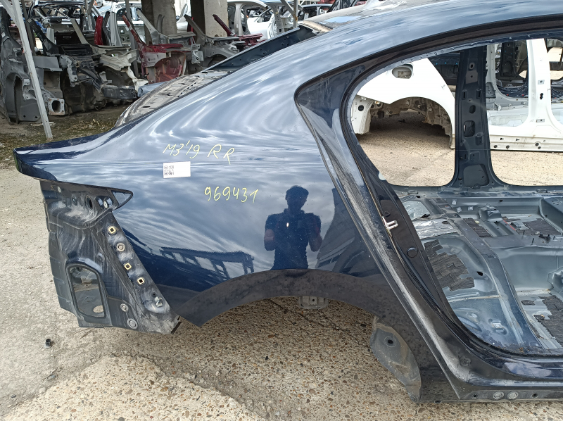 Mazda 3 19-26 4d rear right quarter wing on the body, blue