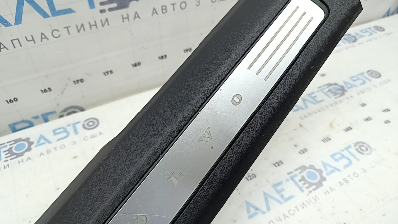 Volvo XC90 16-23 black front left inner door sill with chrome insert, scratches