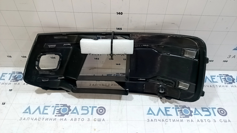 Right front bumper grille for Audi Q7 16-19, chrome, with parking sensors and no radar