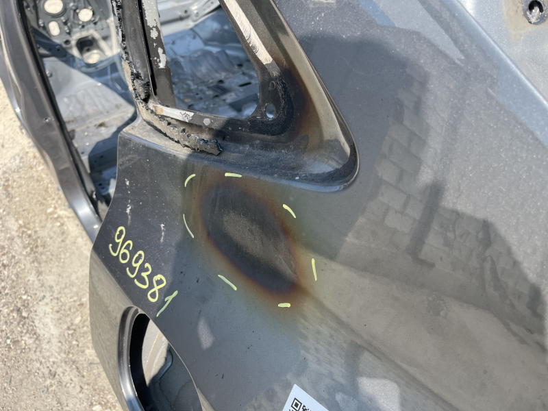 Quarter wing rear left Ford Escape MK4 20-26 on the body, graphite, dented, burnt