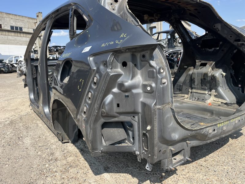 Quarter wing rear left Ford Escape MK4 20-26 on the body, graphite, dented, burnt