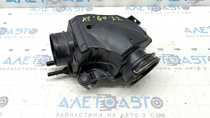 Air duct from the Volvo XC60 22-26 B6 filter second