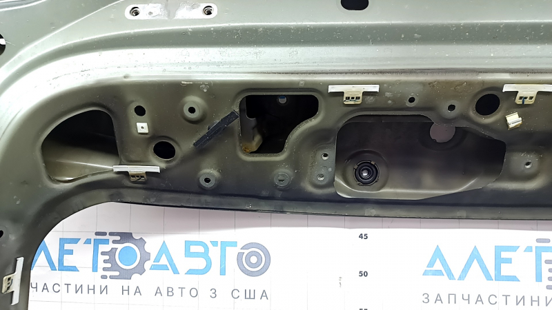 Kia Sportage 23-26 electric trunk door, green JUG, dented, covered in soot