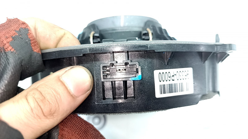 Rear left door speaker for Hyundai Santa Fe 24-26
