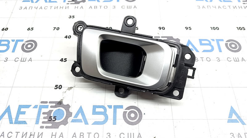 Hyundai Santa Fe 24-26 chrome rear right inner door handle