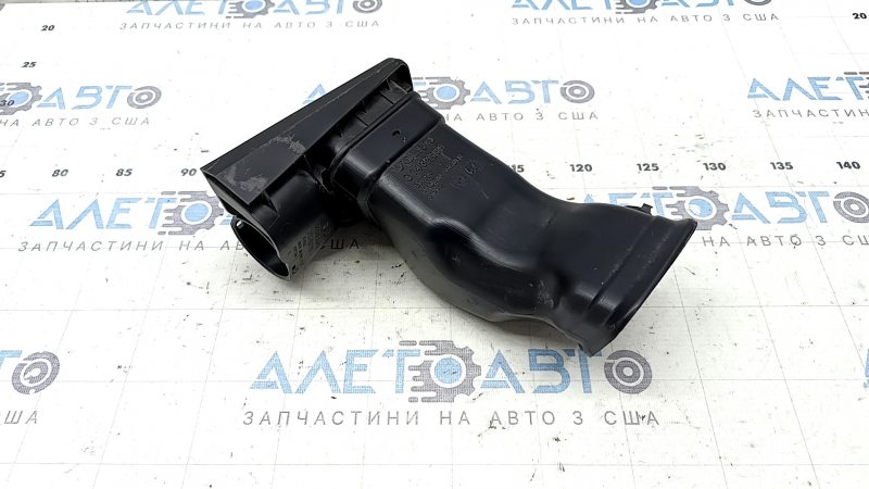 Volvo XC60 18-26 Air Intake Duct (2 parts)
