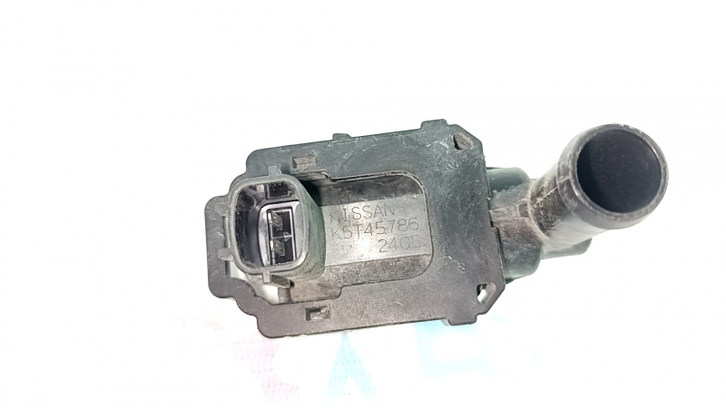 Mitsubishi Outlander 22-26 2.5 Fuel Evaporative Canister Valve