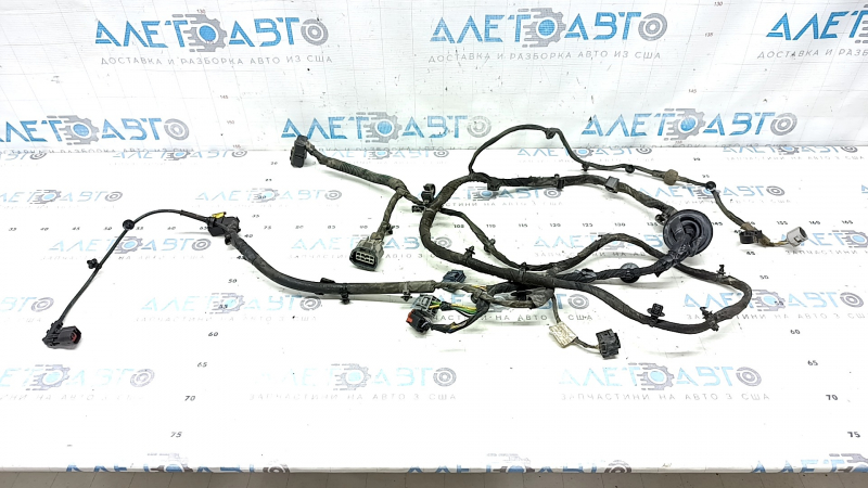 Right electric handbrake and ABS sensor wiring for a Volvo XC60 22-26