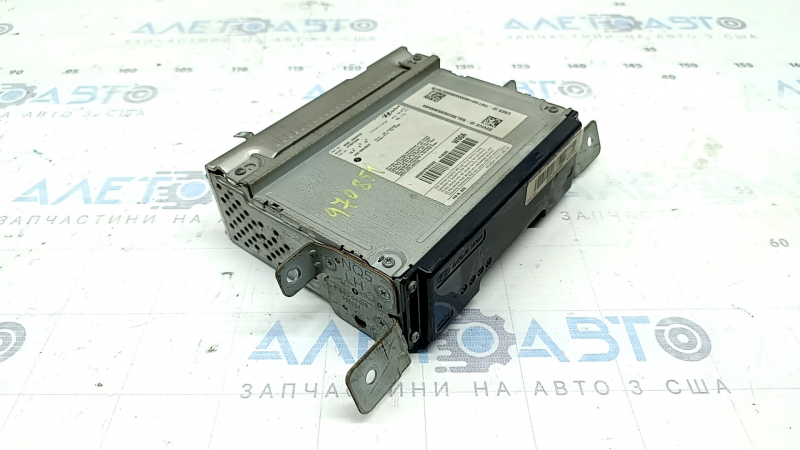 Kia Sportage 23-25 head unit for navigation, covered in soot